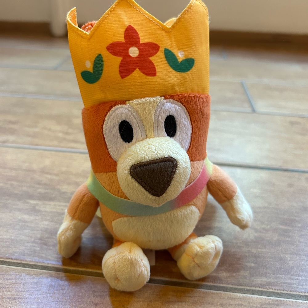 Queen Bingo from Bluey Nwot